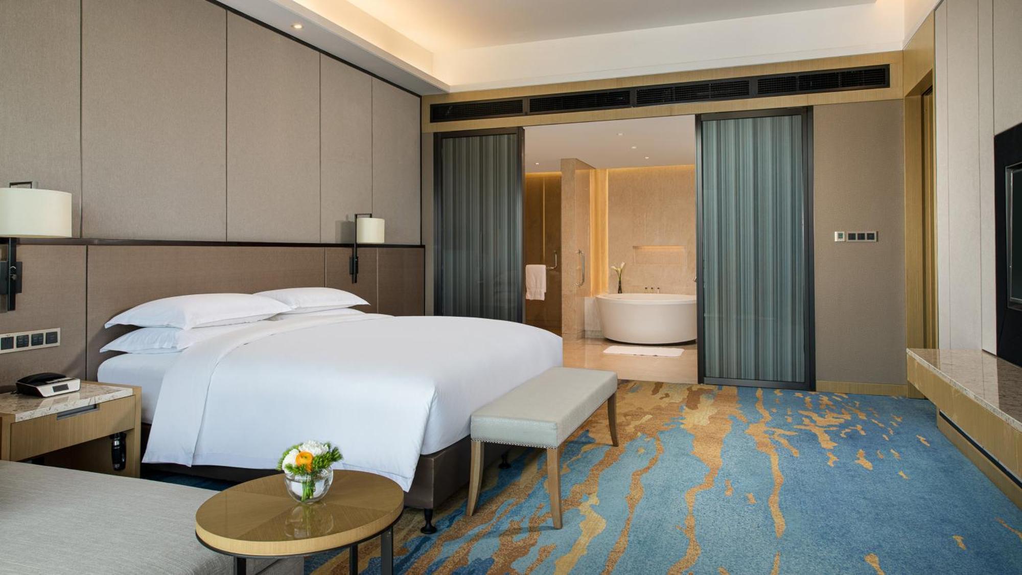 Intercontinental Wuhan By Ihg - Yangtze River View Екстериор снимка